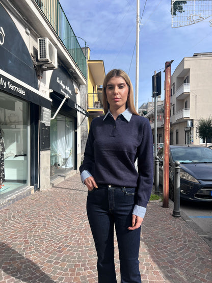 Maglione donna casual chic - modella indossa il capo