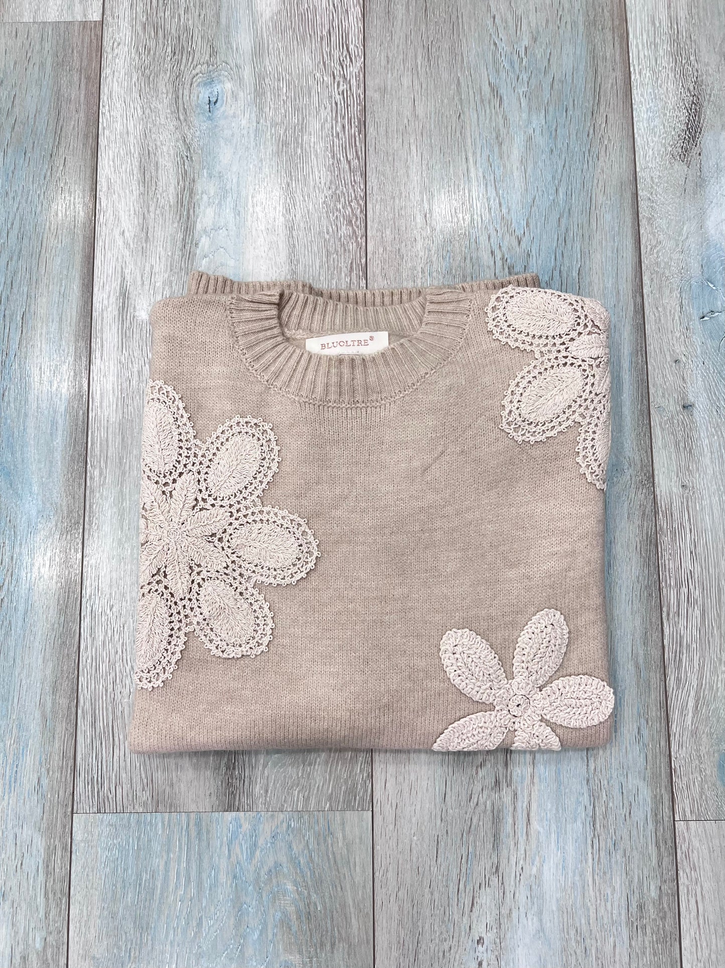 Maglione Flower donna invernale - Disponibile in 5 colori diversi
