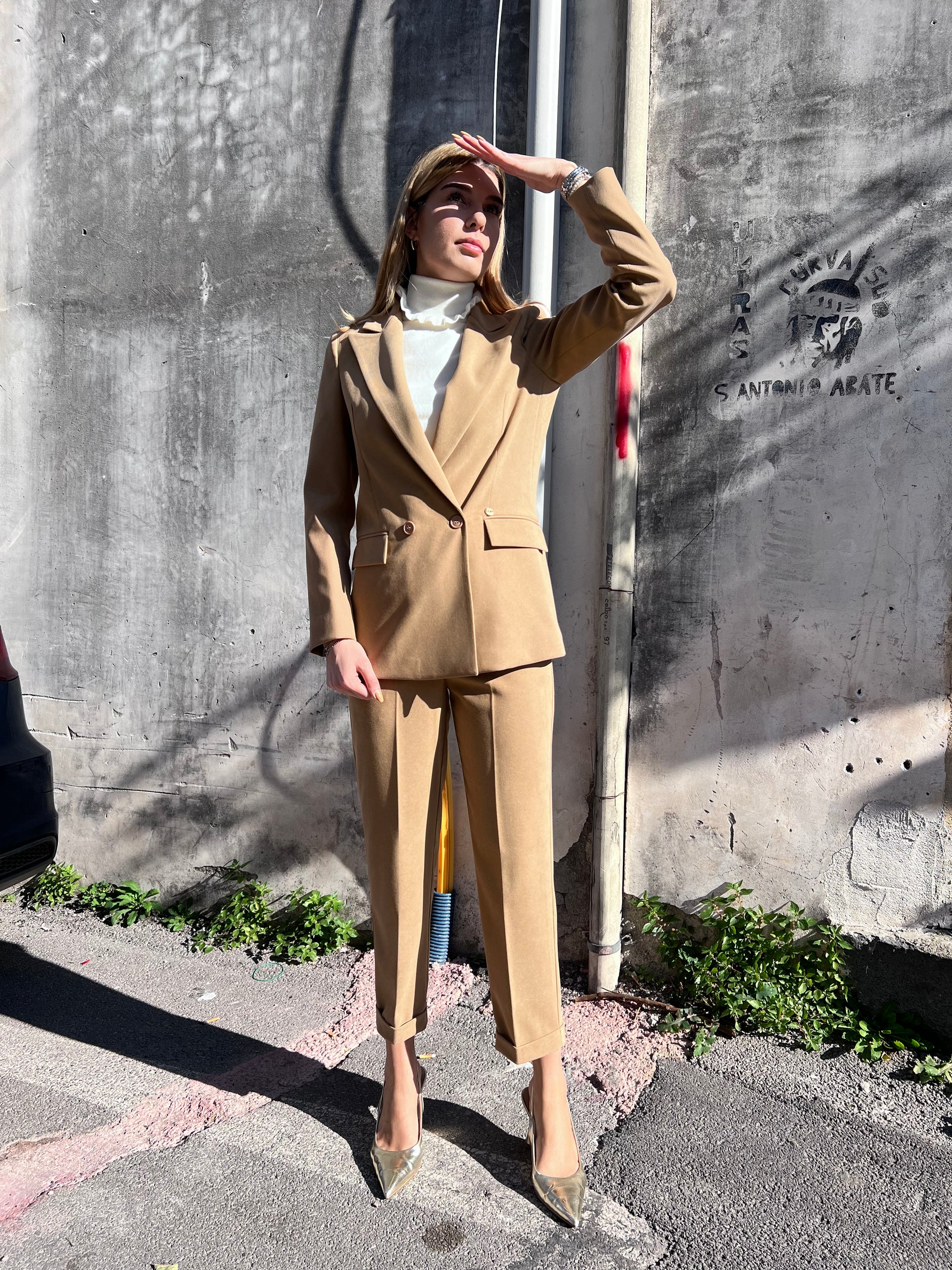 Giacca donna invernale Made in Italy - Tessuto premium - outfit intero
