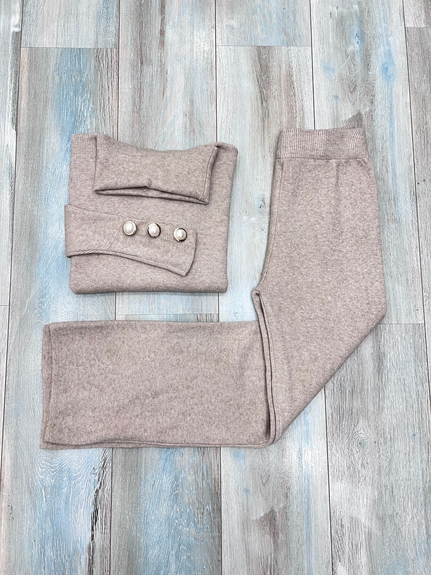 Completo invernale donna - Lanetta premium 65% Viscosa 35% Nylon - colore burro
