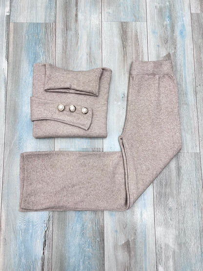 Completo invernale donna - Lanetta premium 65% Viscosa 35% Nylon - colore burro
