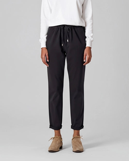 Pantalone donna Punto Milano Made in Italy - Vista frontale - colore nero - indossato da modella