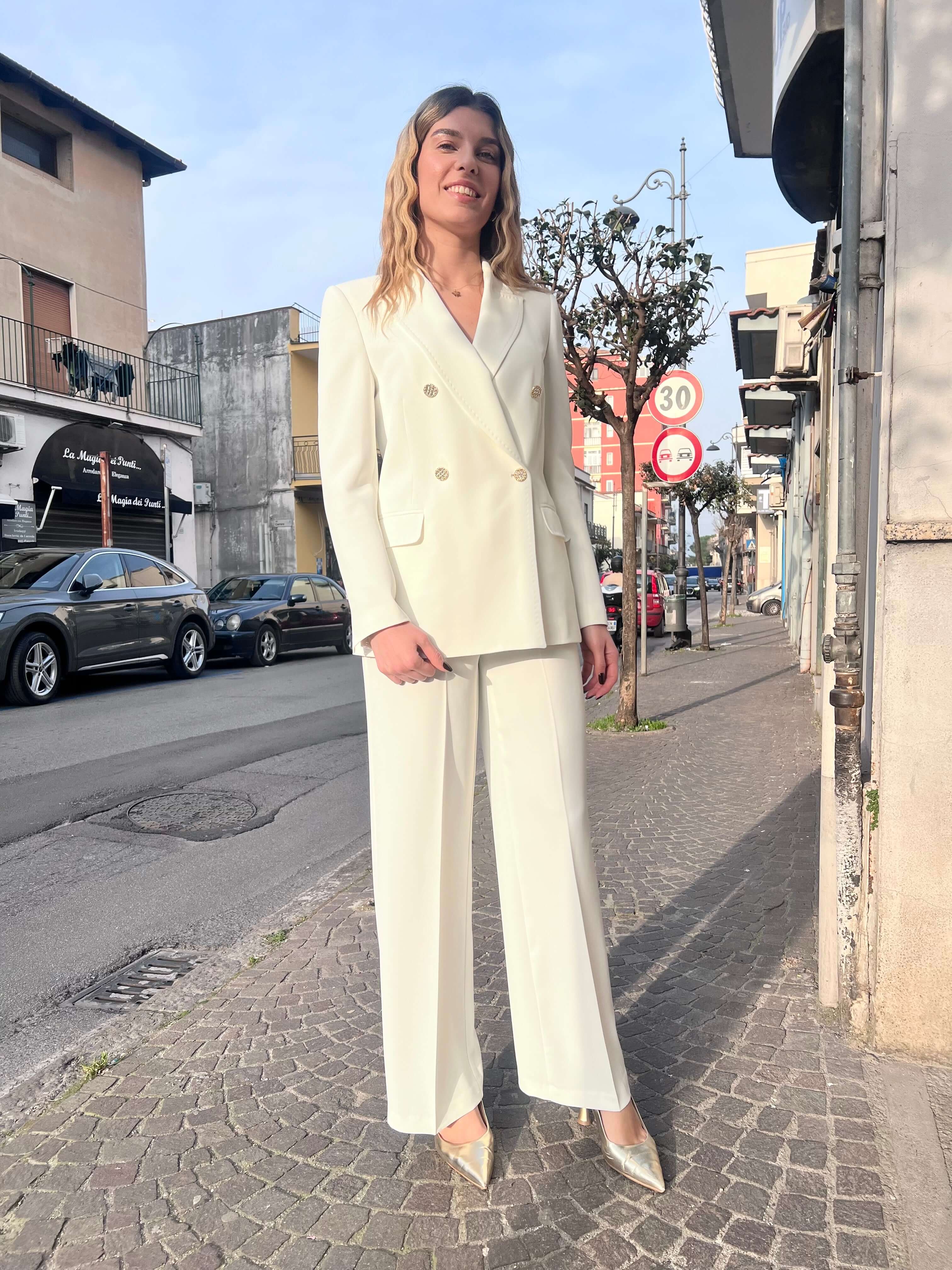 Tailleur donna Gadì 576 bianco brillante - blazer doppio petto e pantalone palazzo - vista frontale