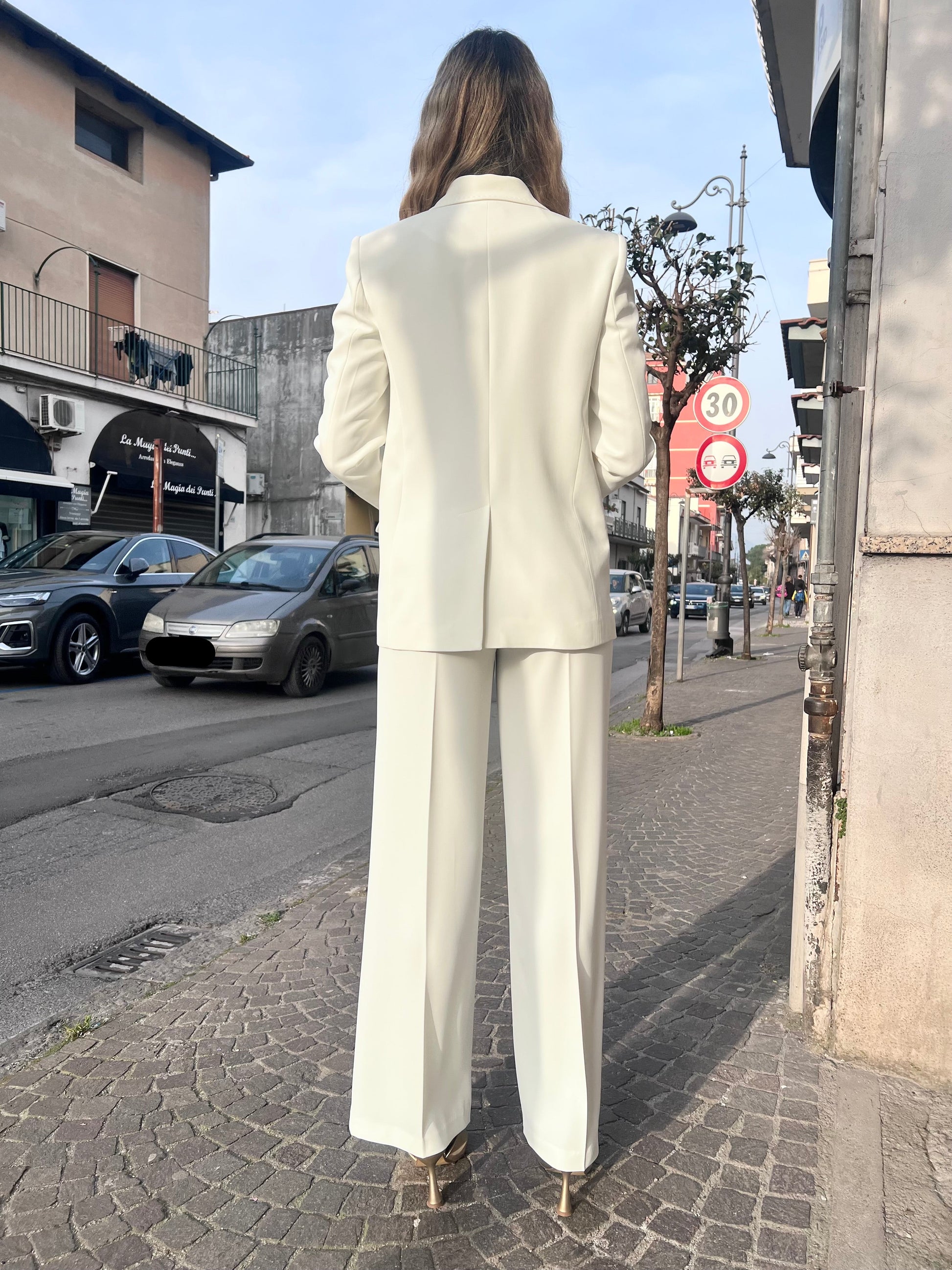 Retro tailleur donna Gadì 576 bianco brillante - dettaglio vestibilità regolare made in Italy
