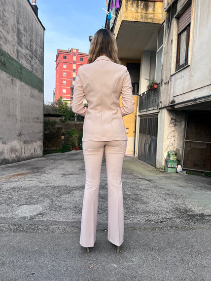 Retro tailleur donna 580 cipria - dettaglio vestibilità avvitata made in Italy
