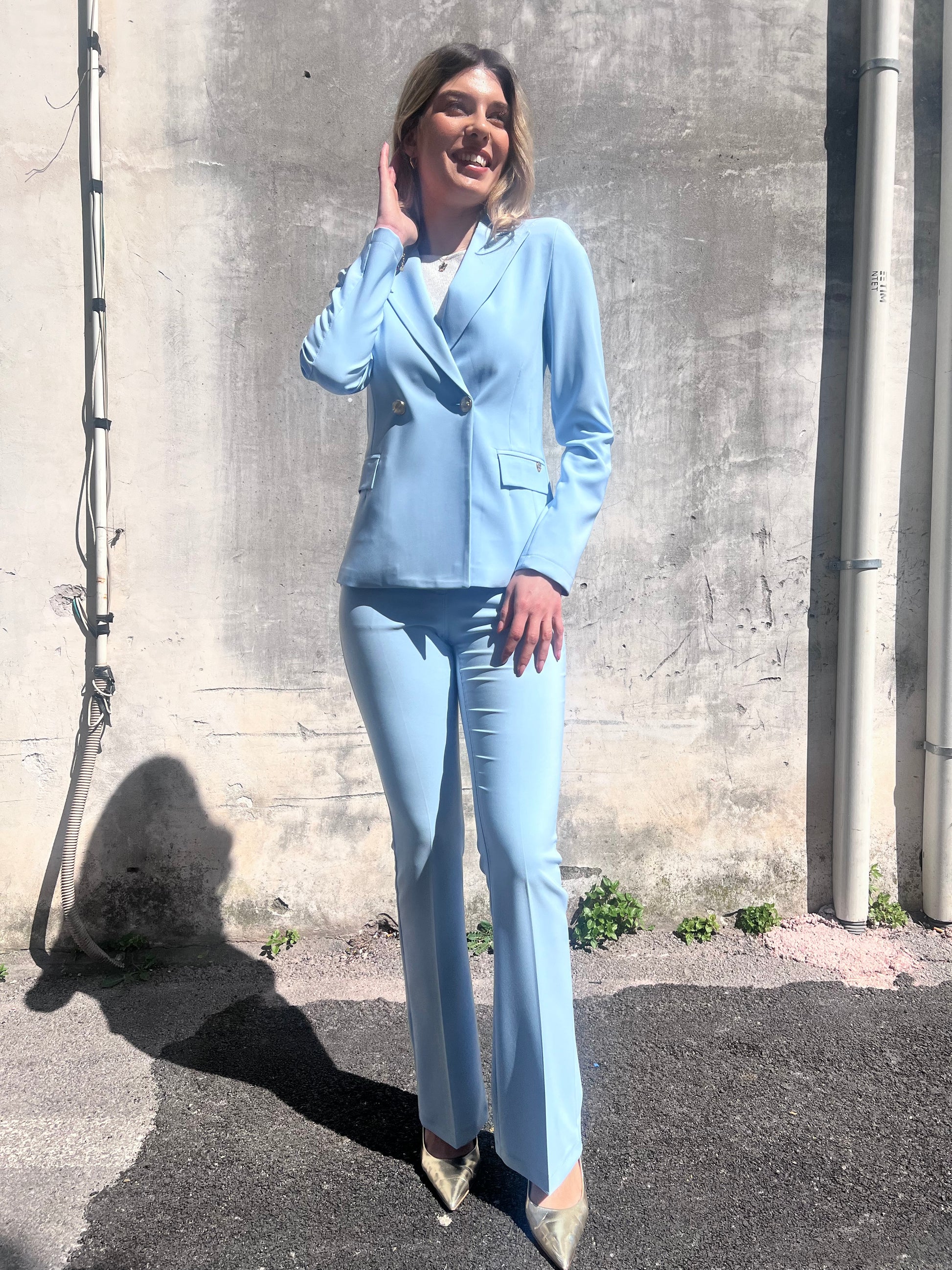 Tailleur donna 584 polvere – look completo elegante, Luxury Collection Erica Bellucci SS26 Made in Italy
