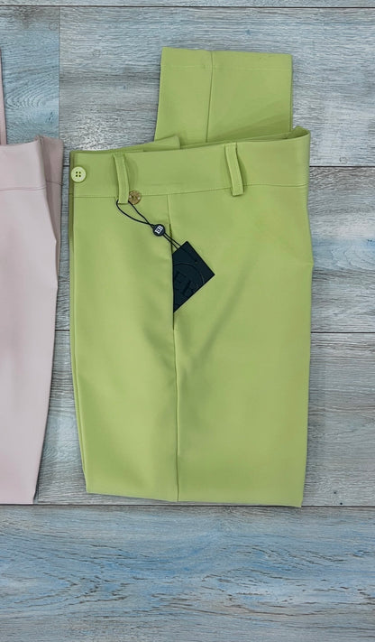 Pantalone capri donna vita alta colore verde chiaro con tasche a filo – Made in Italy Erica Bellucci
