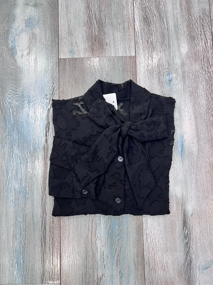 Camicia donna mod. Charlotte colore Nero – Manica lunga con fiocco al collo, tessuto leggero semi-trasparente – Frarò

