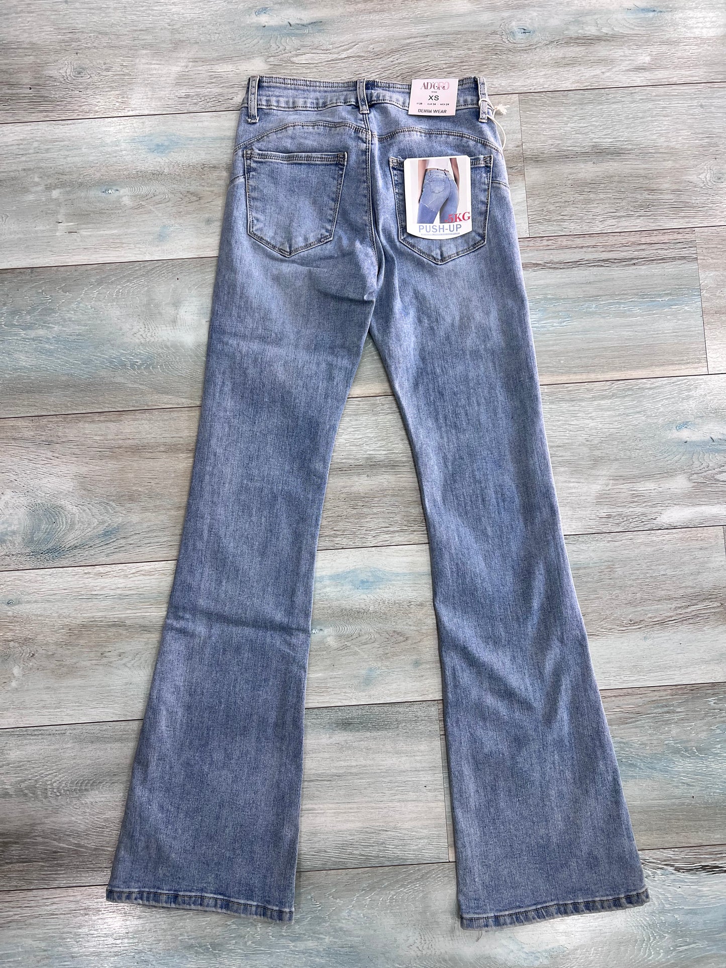 Jeans a zampa donna push up vista posteriore denim chiaro – Frarò