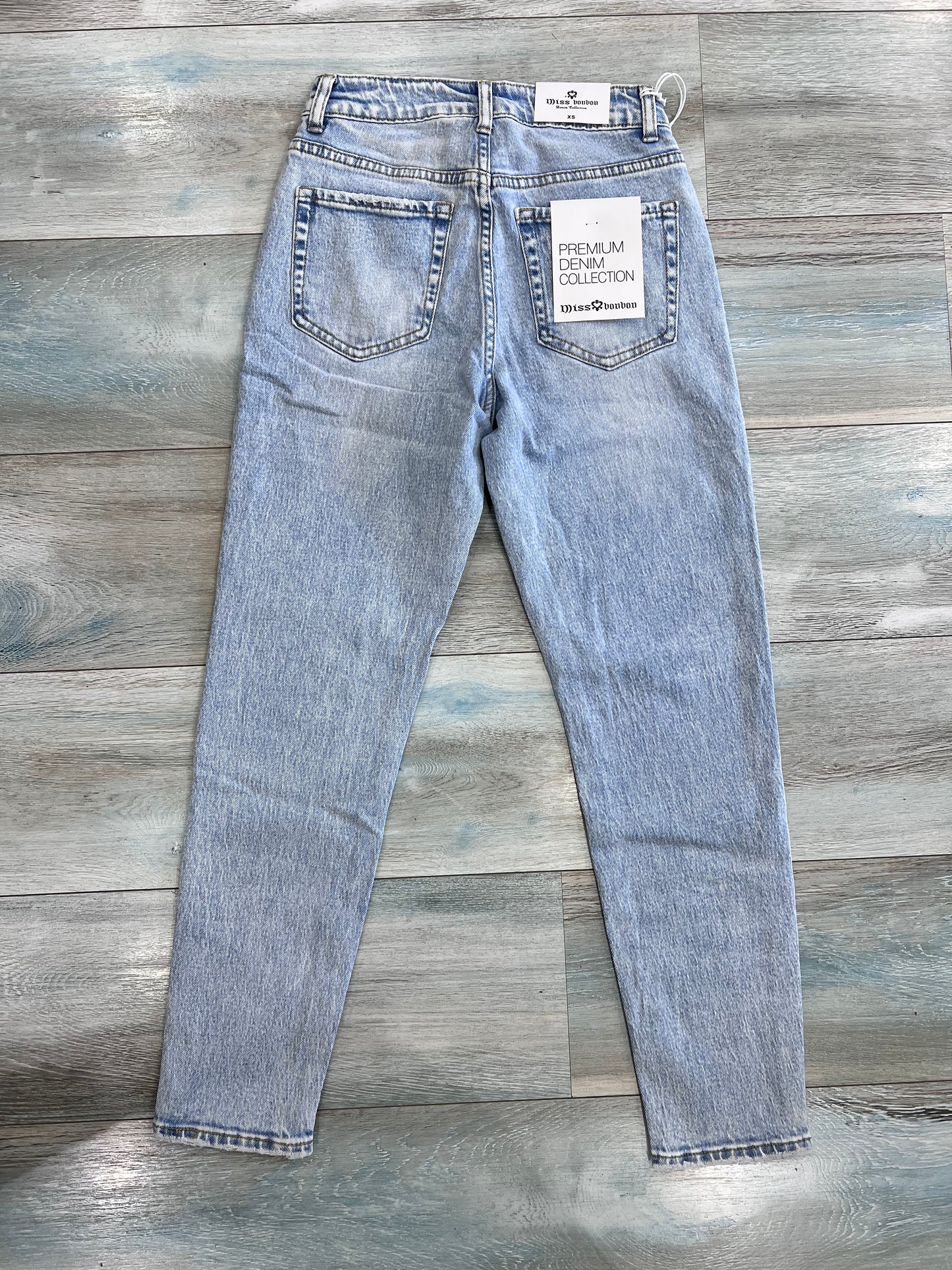 Jeans mom fit donna vista posteriore lavaggio chiaro – Frarò
