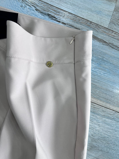 Pantalone bustino vita alta donna colore burro slim fit - dettaglio chiusura con zip laterale - Made in Italy – Frarò
