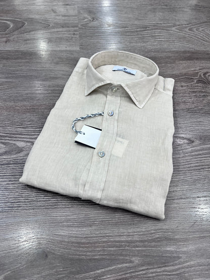 Camicia uomo in puro lino  modello Katerina colore burro – collo alla francese, vestibilità regular, 100% lino
