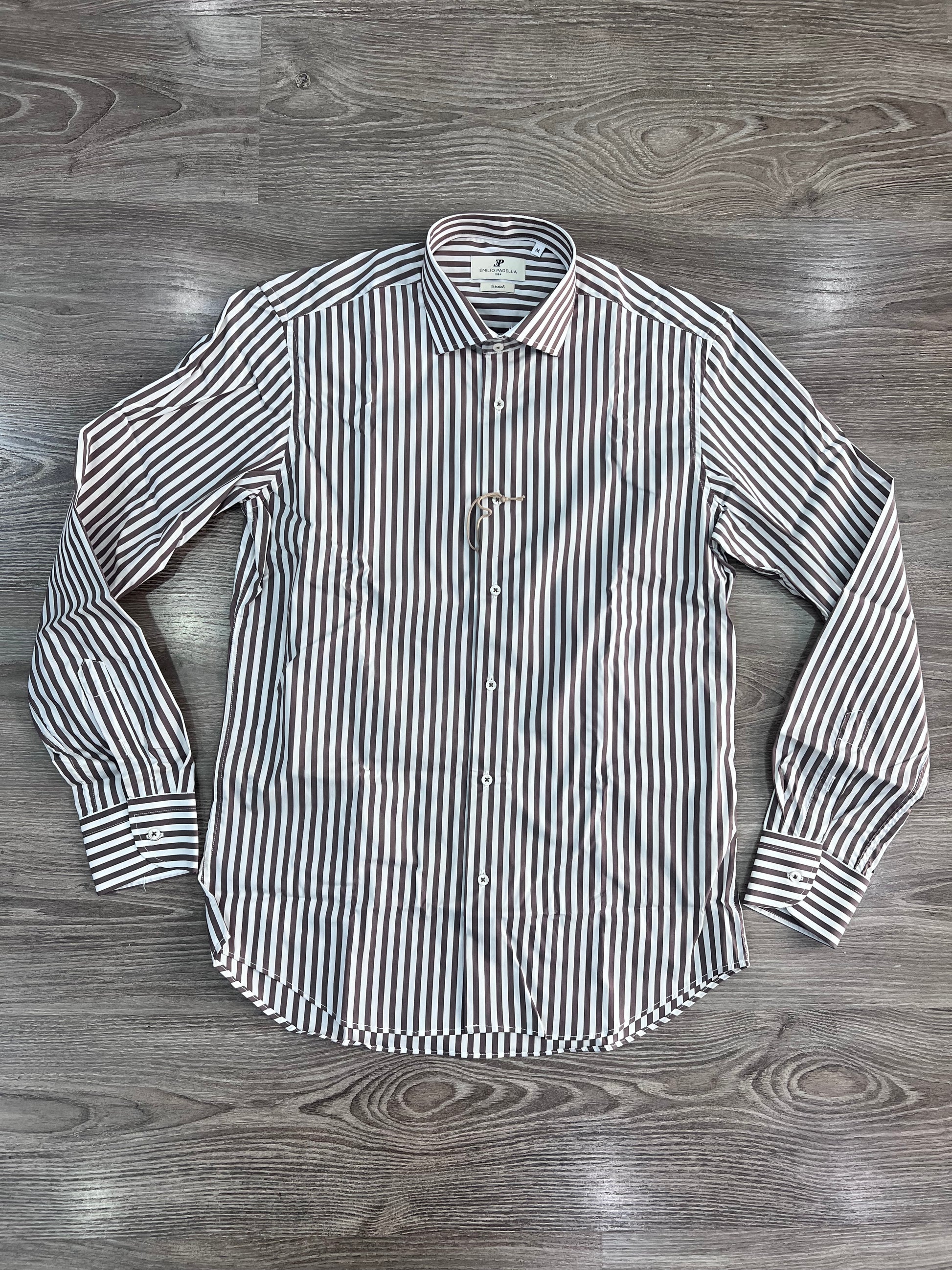 camicia uomo fast- rigo moro- vista frontale - camicia aperta sù sfondo neutro