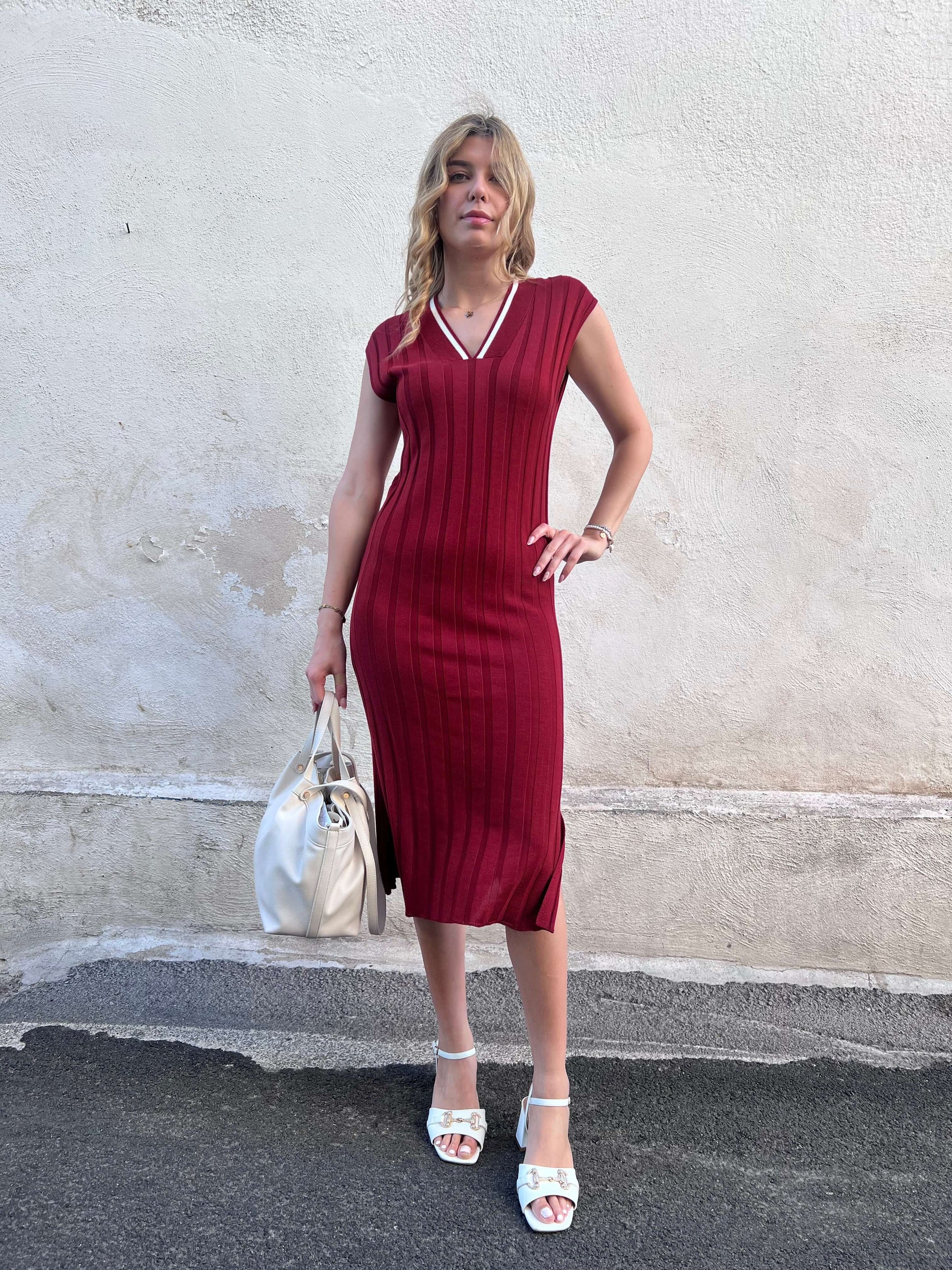 Abito Aleta maxi donna in viscosa – colore Amarena, vestito lungo estivo con scollo a V | Frarò
