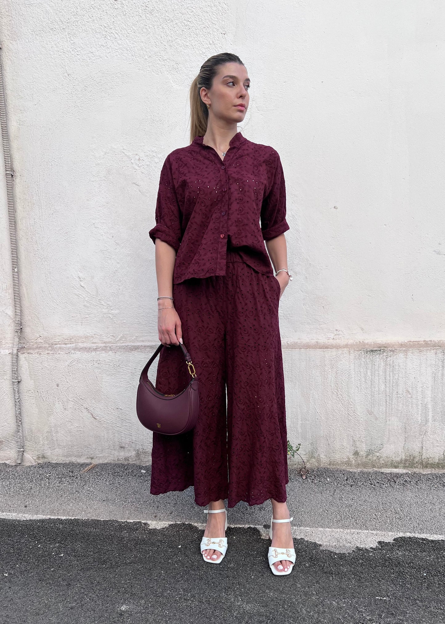 Coord set in pizzo san gallò donna colore amarena – camicia manica 3/4 e pantalone a palazzo, Made in Italy

