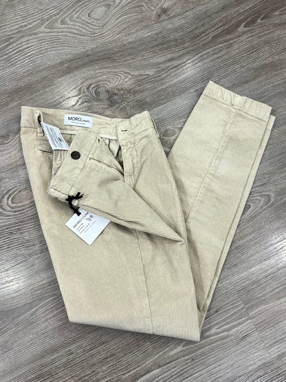 Pantalone velluto beige completo - capo versatile per ogni occasione
