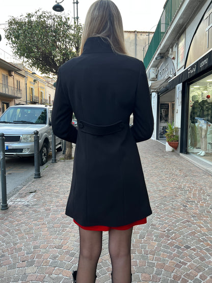 Cappotto Erika CMA Collection - dettaglio qualità tessuto  e vista posteriore made in Italy