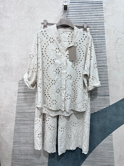 Coord set in pizzo san gallo donna colore beige – camicia manica 3/4 e pantalone a palazzo, Made in Italy