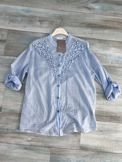Camicia donna collo coreano manica 3/4 colore celeste in cotone leggero Made in Italy – Frarò
