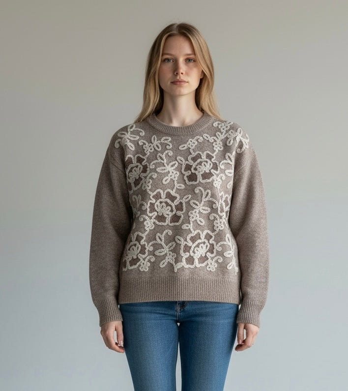 Maglione donna invernale girocollo con ricamo floreale, disponibile in 5 colori - Frarò