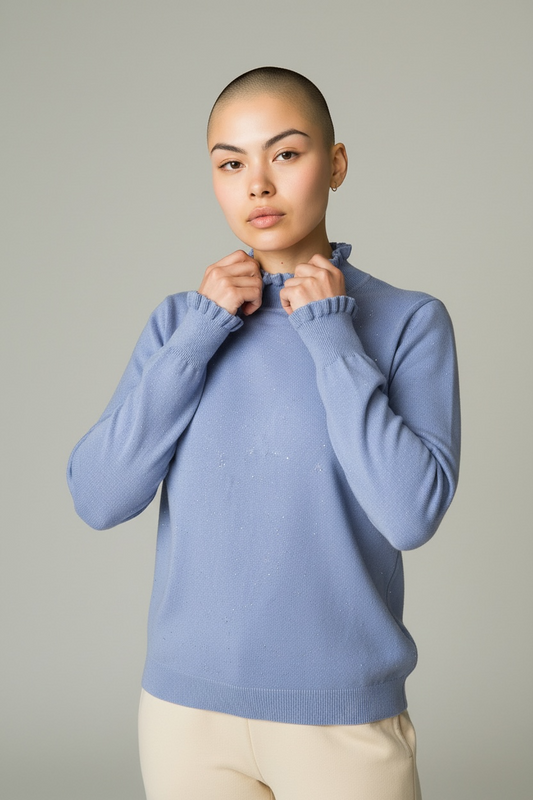 "Maglia donna lurex mezzo collo azzurro - vista frontale su sfondo bianco"