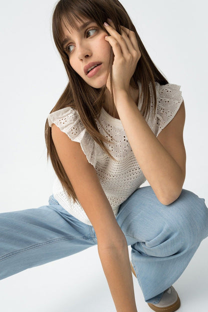 "Top Ashera Bianca| Verde - Abbinamento suggerito per un look estivo"