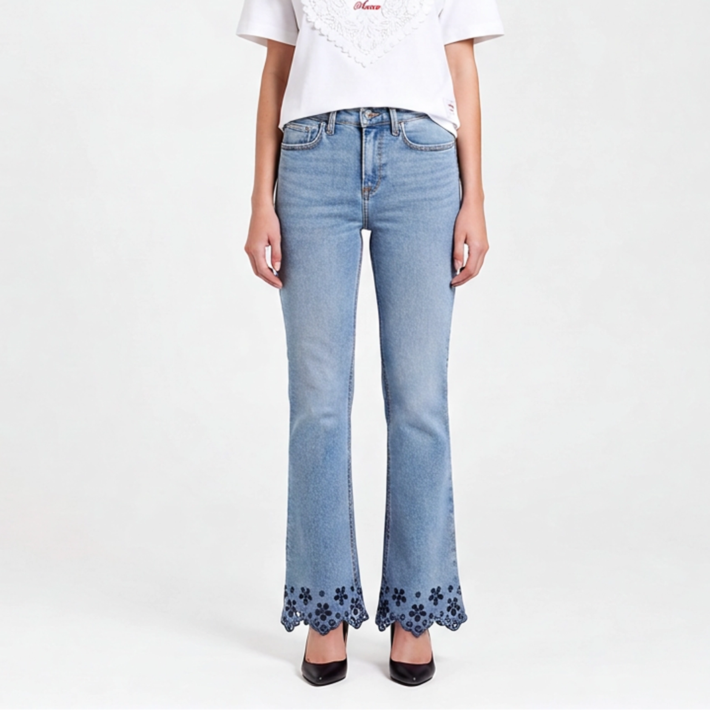 Jeans Donna Zampetta megan indossato vista frontale