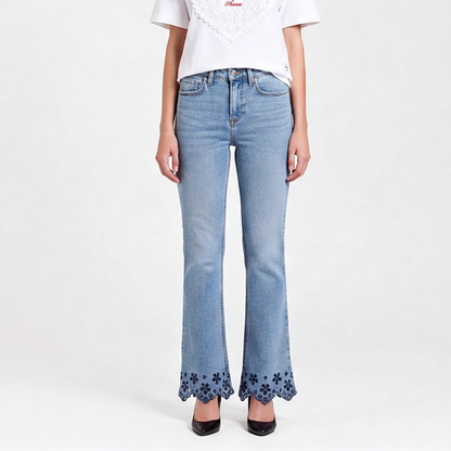 Jeans Donna Zampetta megan indossato vista frontale