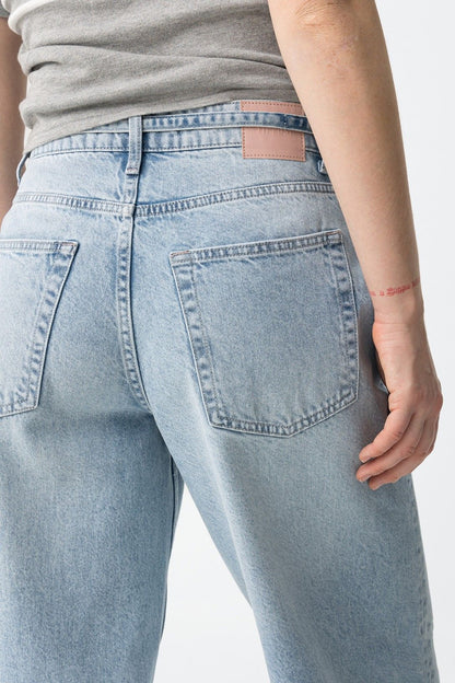 Jeans donna balloon Tiffosi Ava_4 lavaggio chiaro - dettaglio tasche posteriori