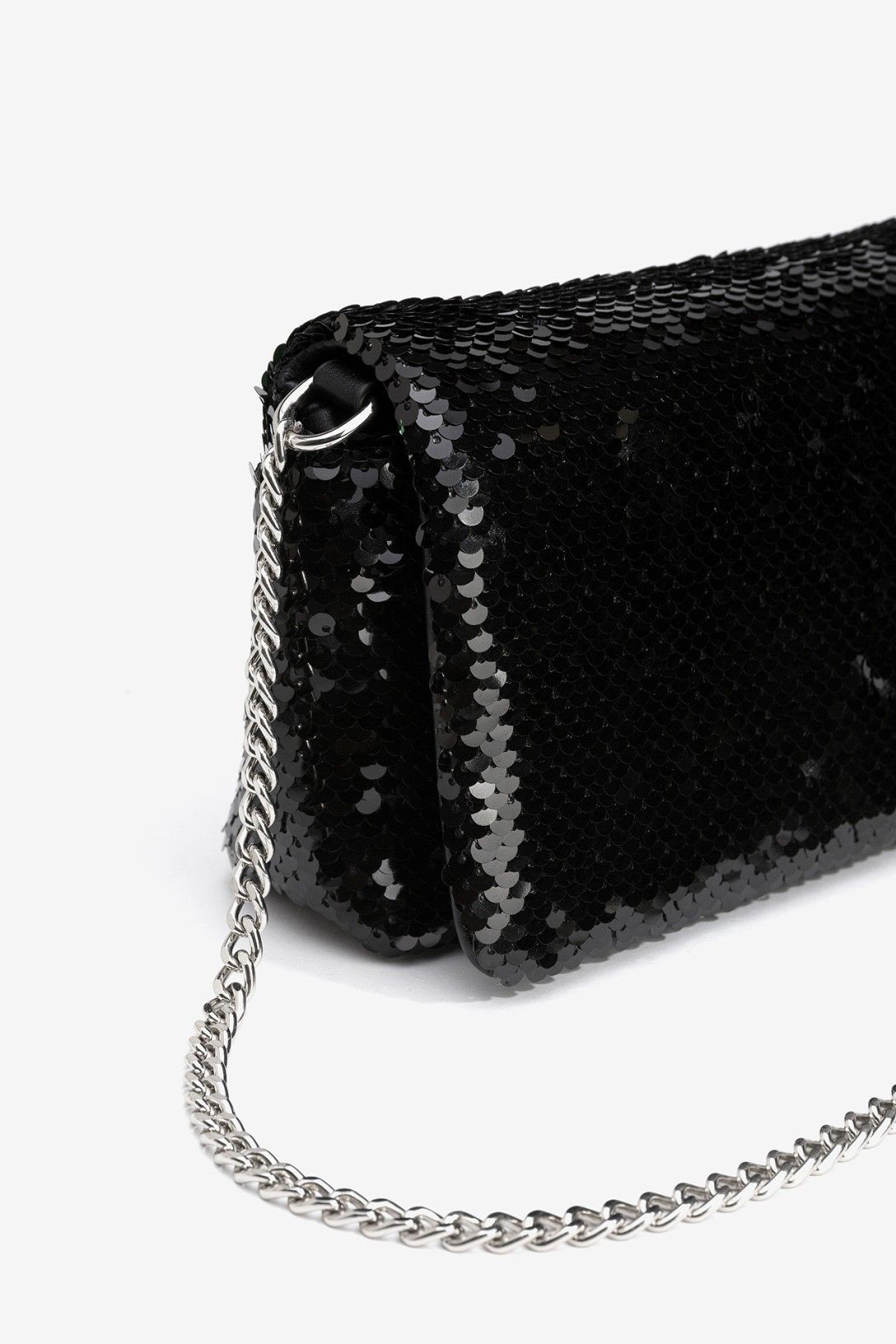 Pochette Becker nera con tracolla - vista laterale