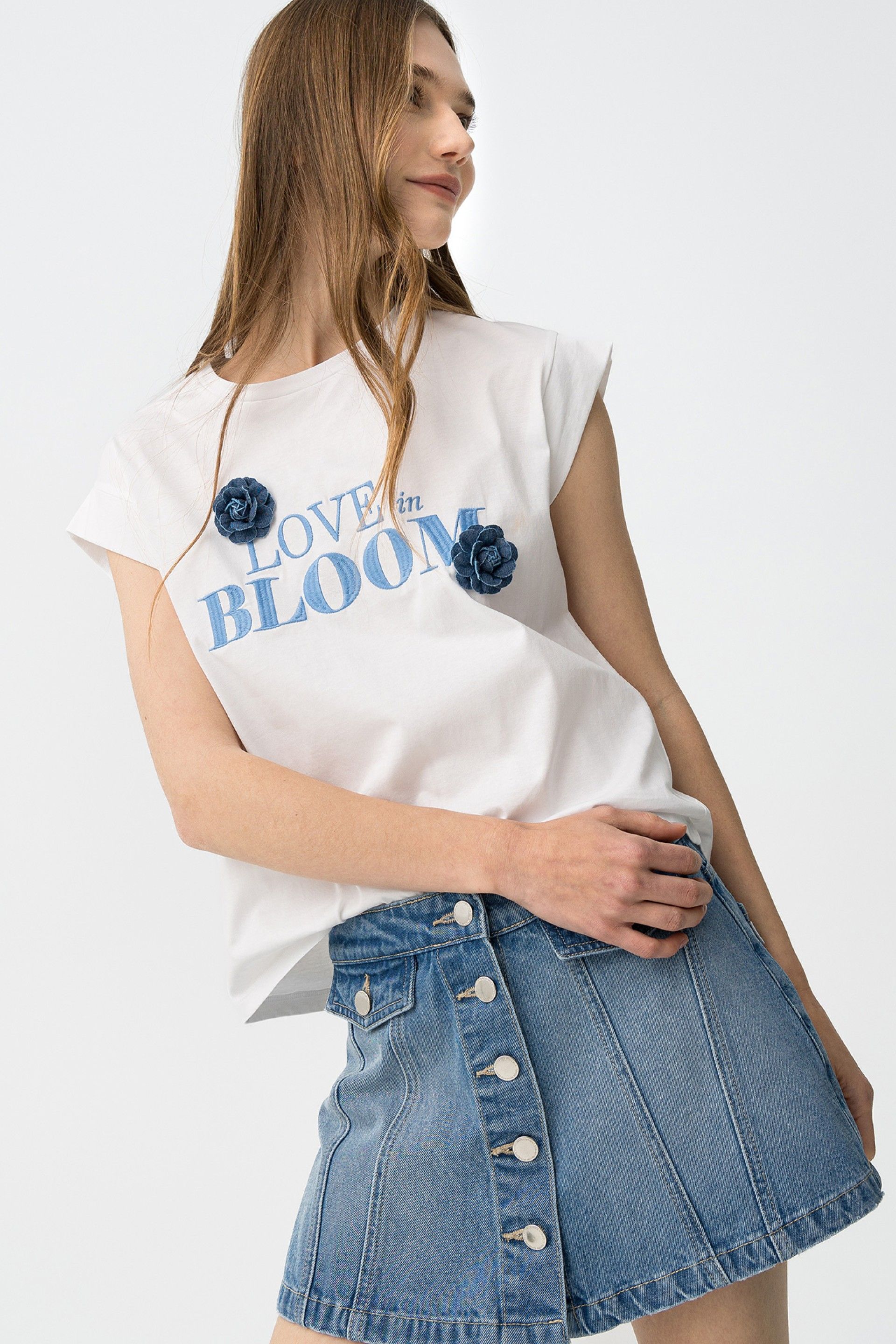 T-shirt donna cotone Blissey bianca vista laterale - cotone traspirante mezza manica vestibilità regolare