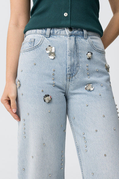 Dettaglio fiori Swarovski jeans donna wide leg Bonnye_61, applicazioni cristalli eleganti