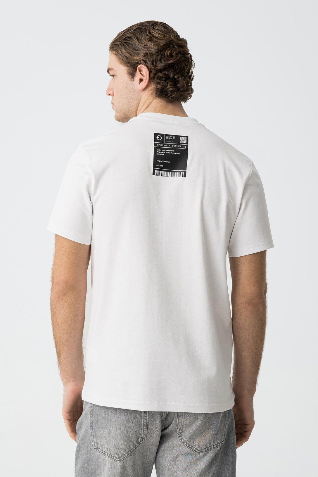 T-Shirt Cole + Colore