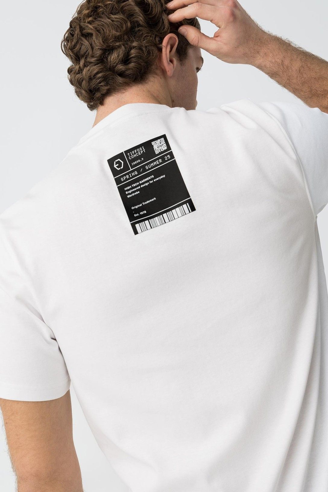 T-Shirt Cole + Colore