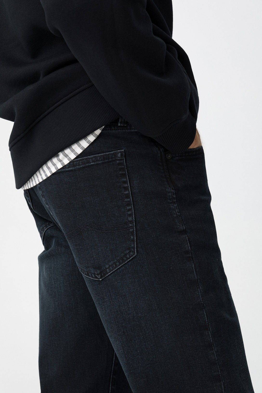 "Jeans uomo blu Dylan - vista laterale vestibilità moderna"