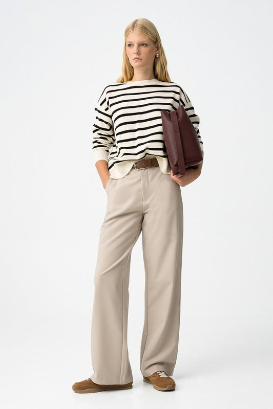 Pantalone Elora beige donna vita alta con cintura ecopelle - vista frontale completa

