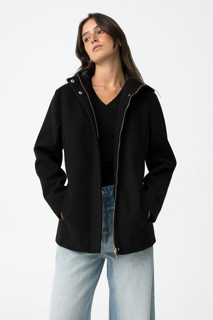 Cappotto Enny nero donna - vista frontale con zip e cappuccio