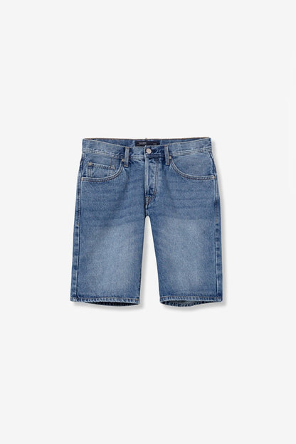 Bermuda jeans uomo Jacob_46 – dettaglio orlo e lunghezza ginocchio