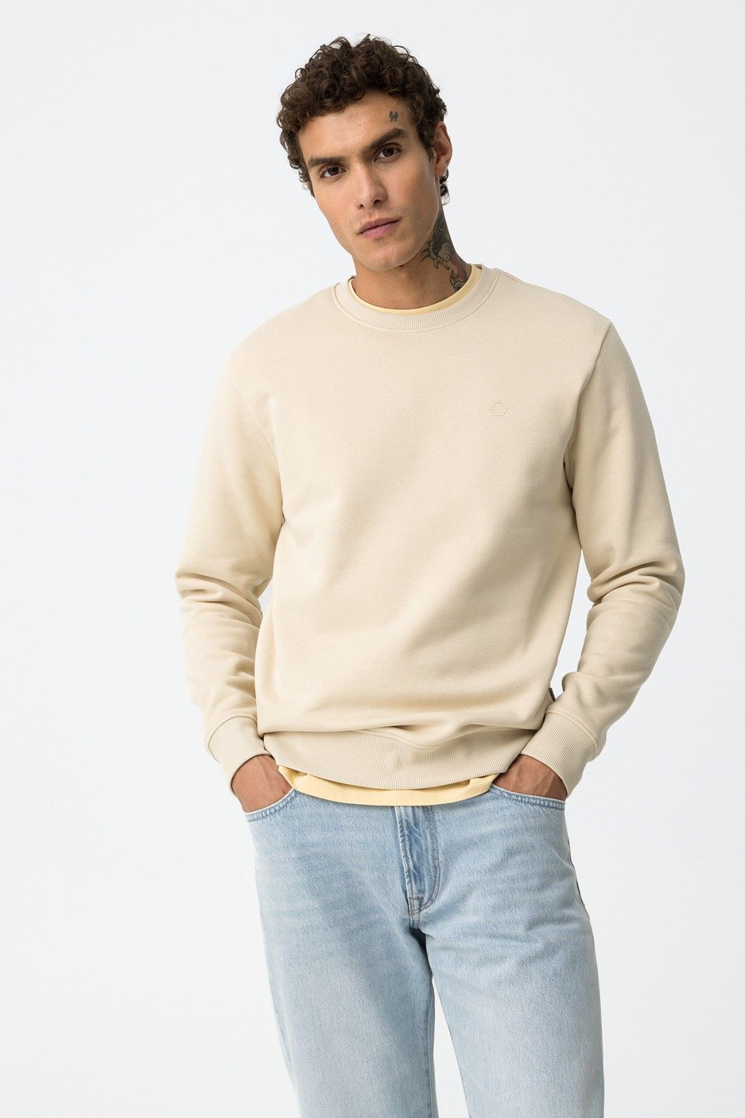 Felpa uomo Jamie beige Tiffosi - vista frontale con scollo rotondo e maniche lunghe