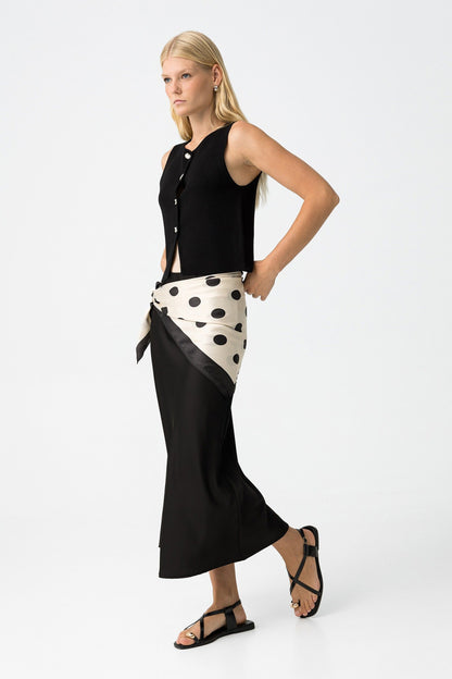  gonna midi Donna Kansas_2b in nero - look completo con tessuto fluido