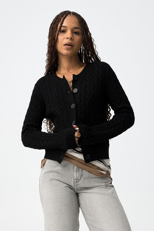 Cardigan Limnoria donna nero - vista frontale con maglia a trecce e bottoni