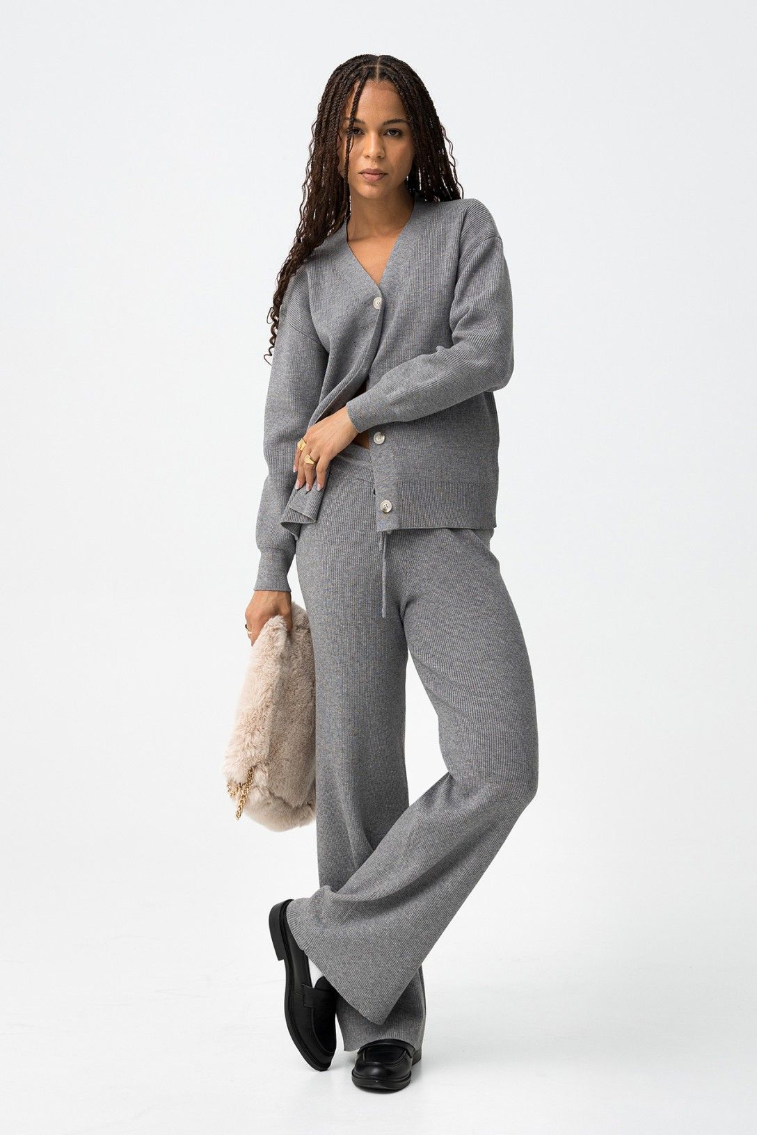 Cord Set grigio - dettaglio styling mix match versatile per look casual elegante