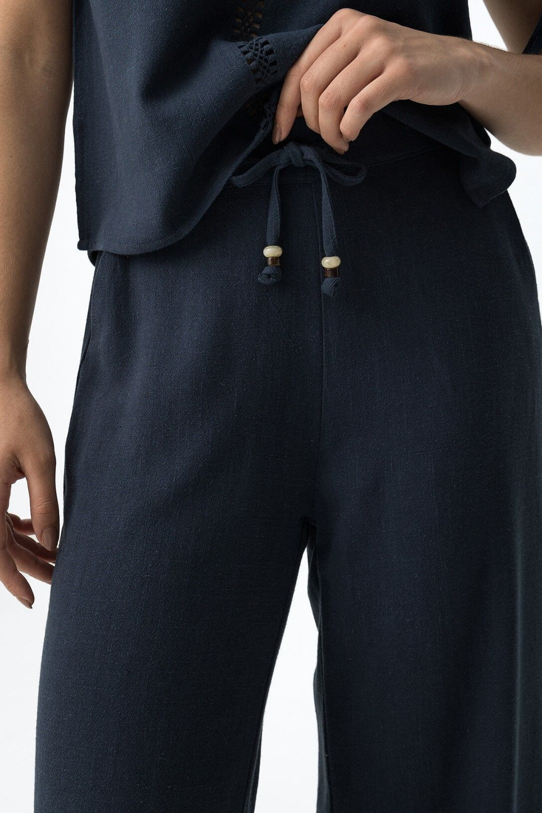 Dettaglio elastico in vita con coulisse regolabile – Pantalone Ruthy Tiffosi
