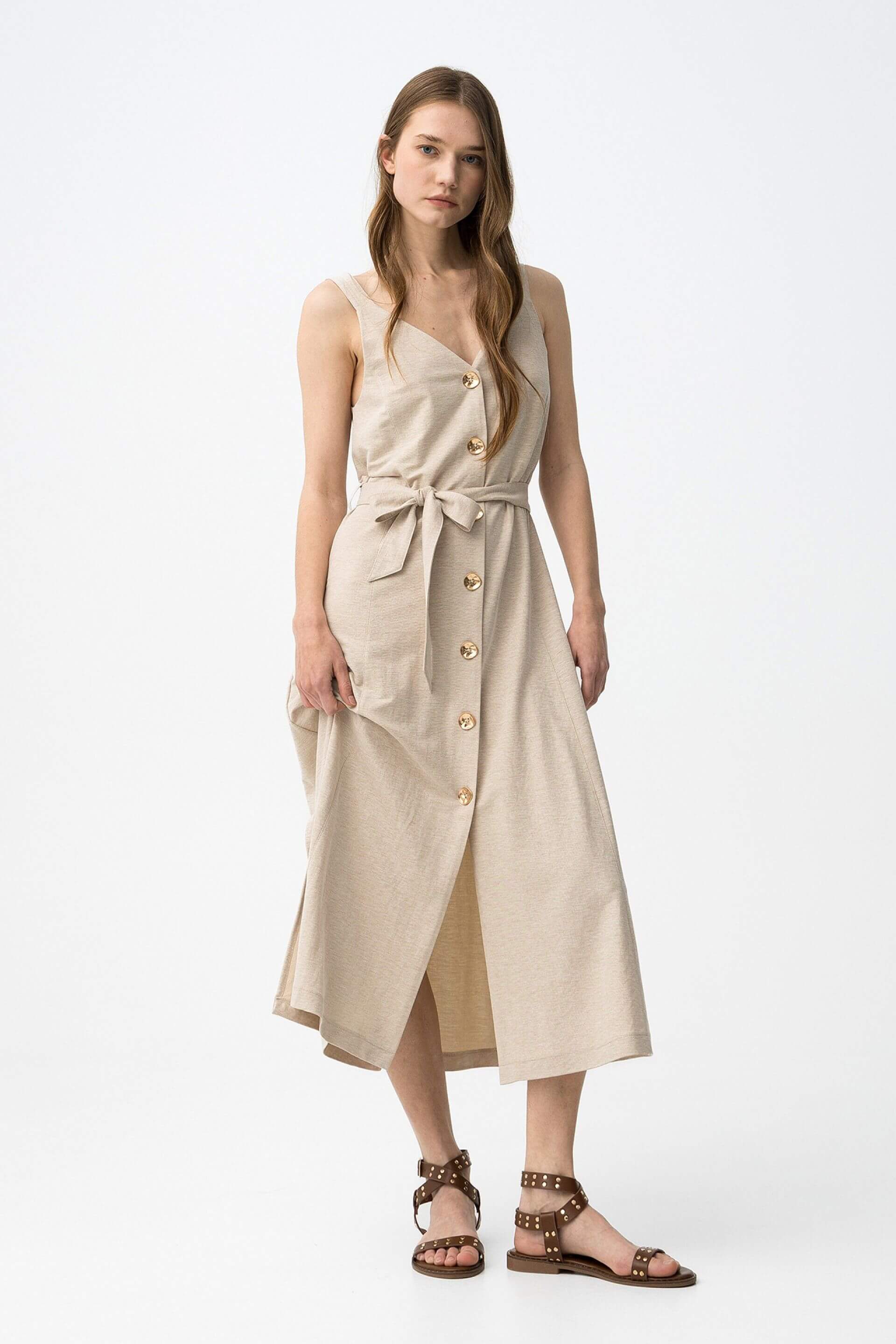 Abito donna Shara maxi beige senza maniche con bottoni frontali e cintura regolabile – collezione PE26 Frarò