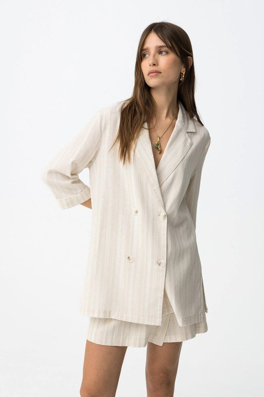 Blazer donna doppio petto beige righe bianche - vista frontale manica 3/4