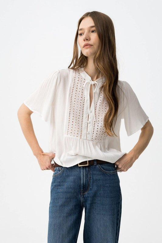 Camicia donna Viscosa Siria bianca con pizzo traforato e manica corta Tiffosi