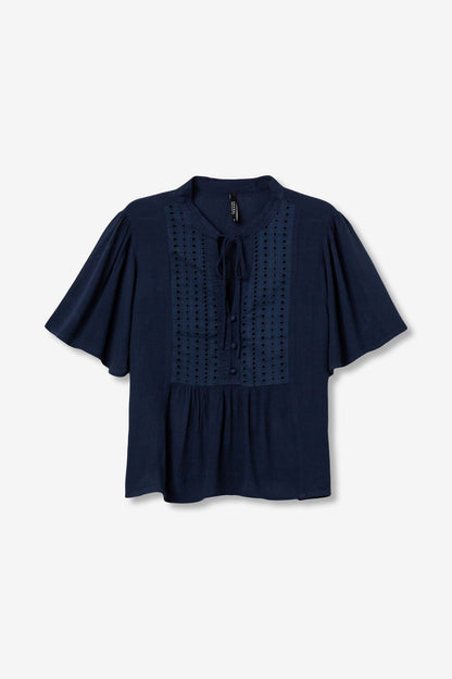 Camicia donna viscosa Siria blu con pizzo traforato e manica corta Tiffosi - sù sfondo bianco e-commerce