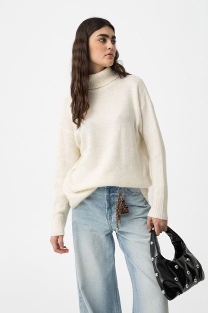 Maglione donna Suspiria Tiffosi color panna con filo metallizzato e collo alto